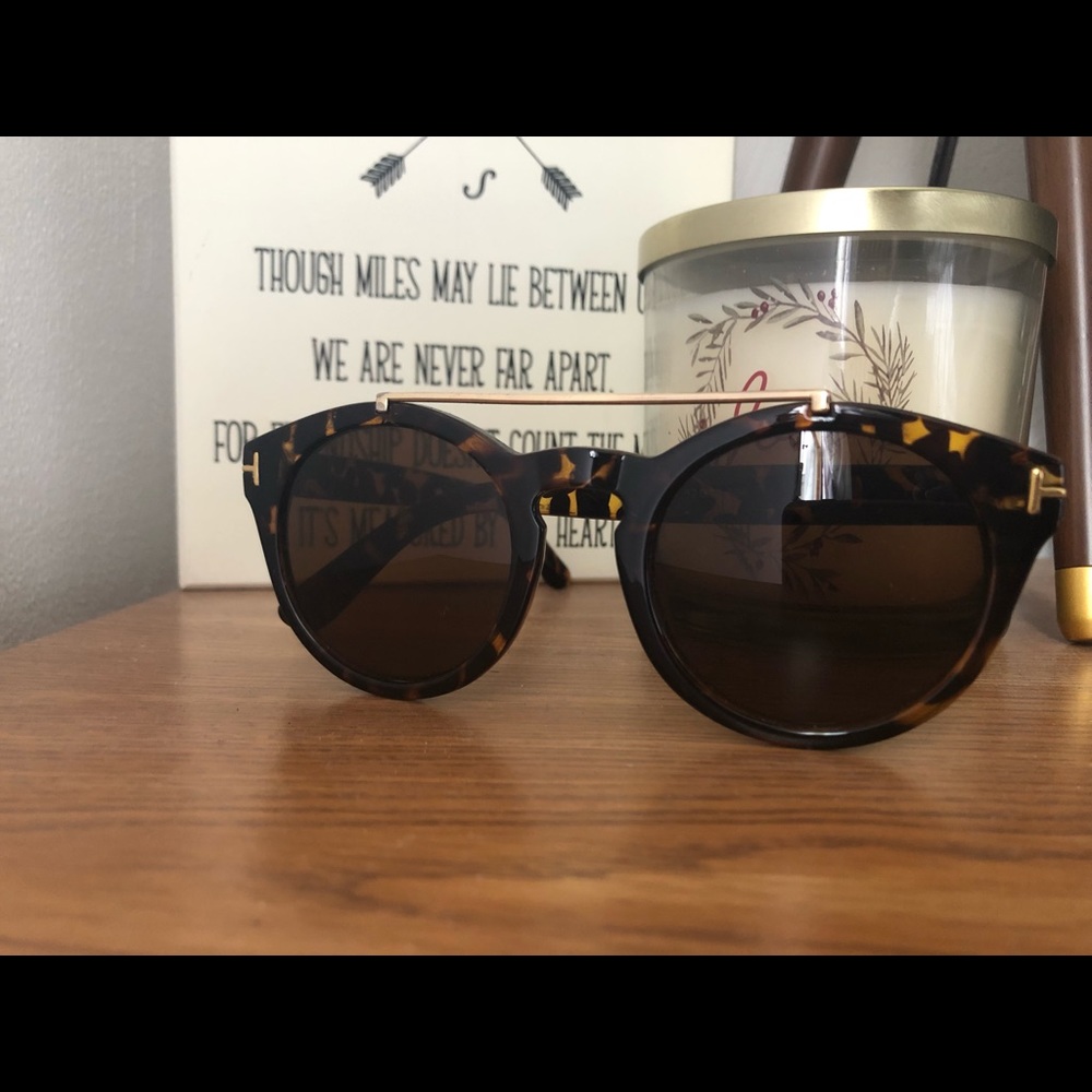 Brown and gold animal print cat eye sunglasses